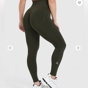 EFFORTLESS SEAMLESS LEGGINGS from Oner Active